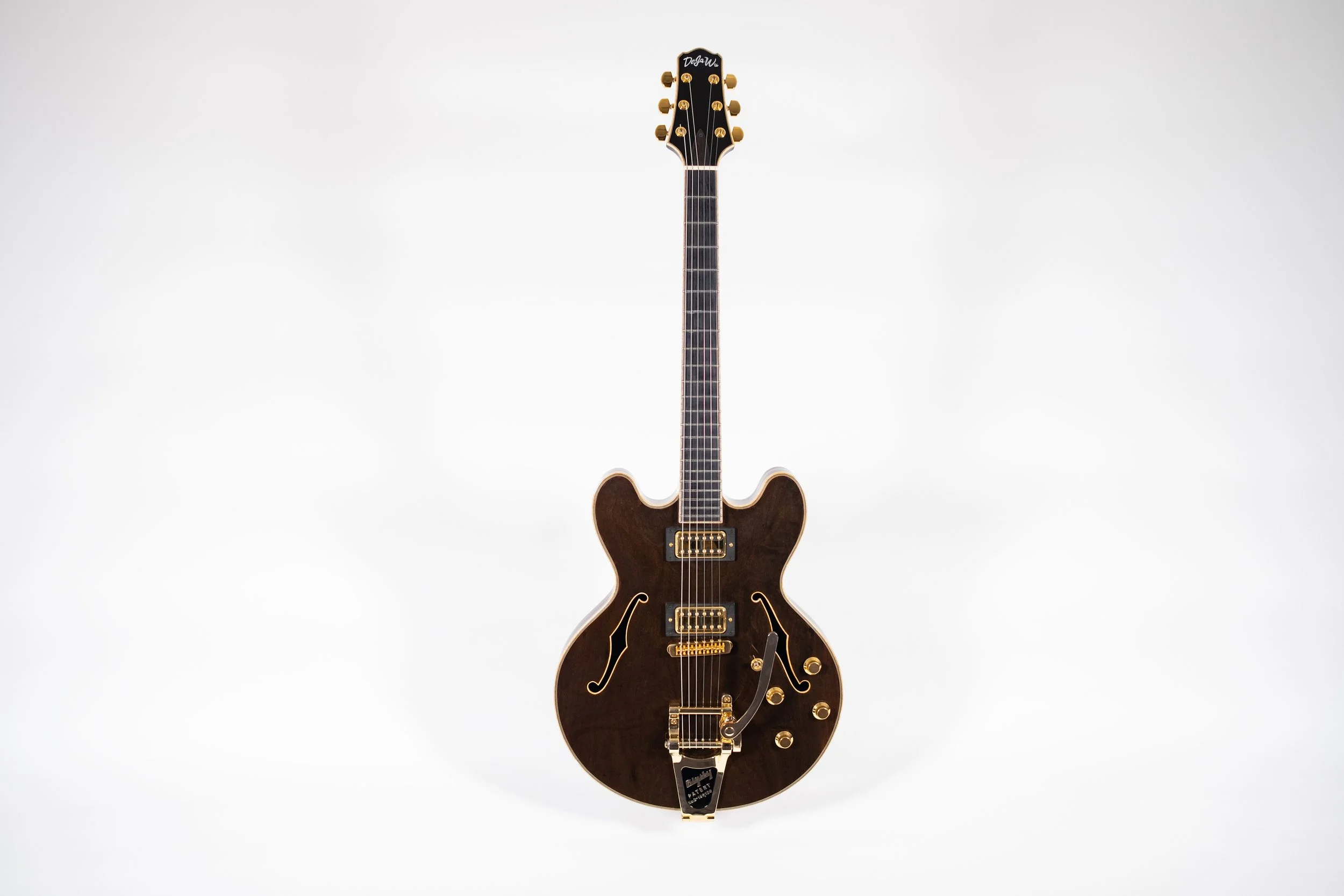 Dejawu guitars presents semi-acoustic guitar hand-carved from